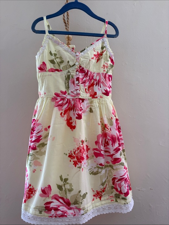 abercrombie kids Other - abercrombie kids Cream Dress with Pink Floral Print   Cotton